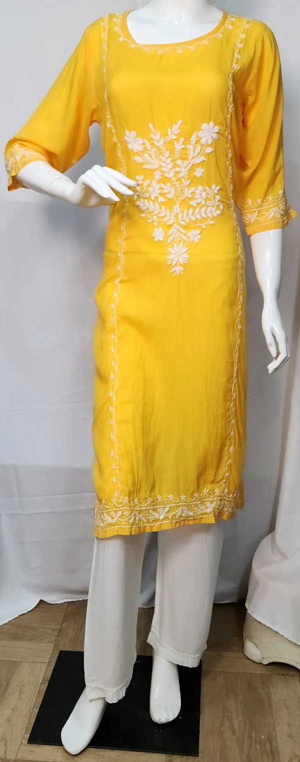 Kesar Noor Kurta Set - Image 2