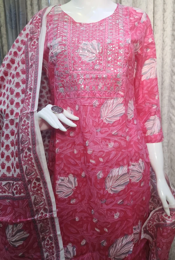 Meher Pink Floral Kurta Set - Image 3