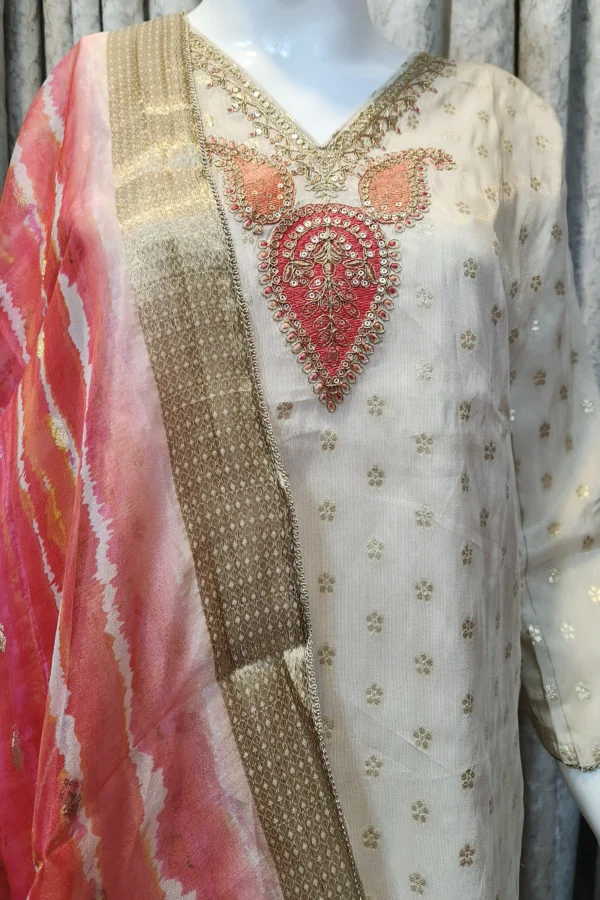 Blush Ivory Bandhej Kurta Set - Image 3