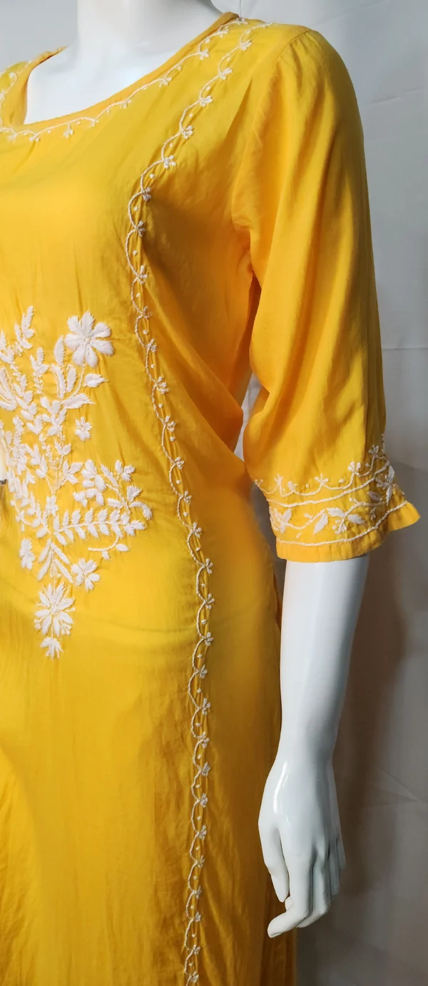 Kesar Noor Kurta Set - Image 3
