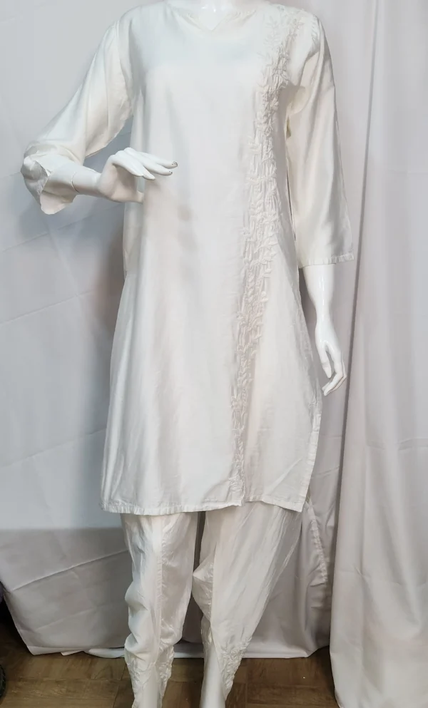 Sufaira Kurta with Dhoti - Image 4