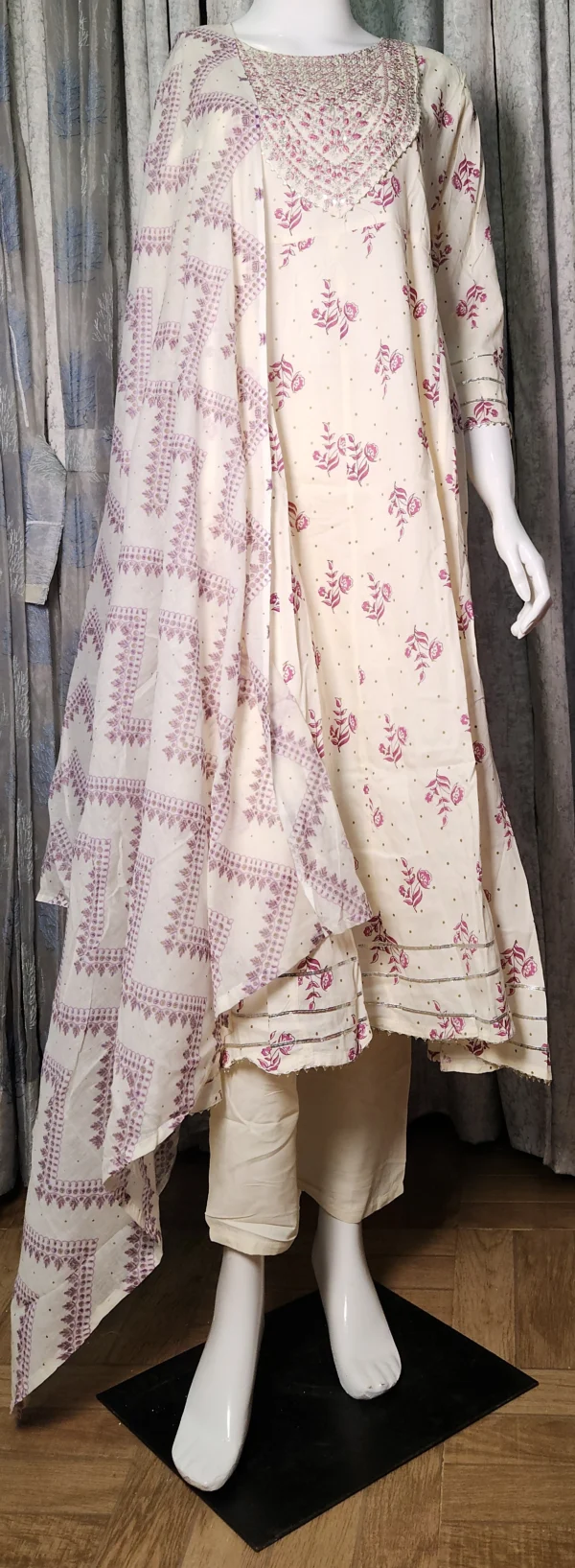 Ivory Bloom Handblock Kurta Set - Image 4