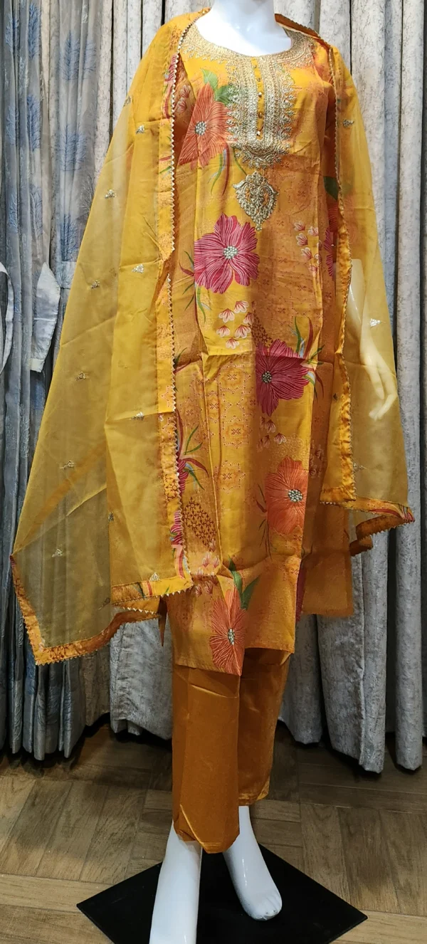 Sunlit Blossom Silk Kurta Set - Image 4