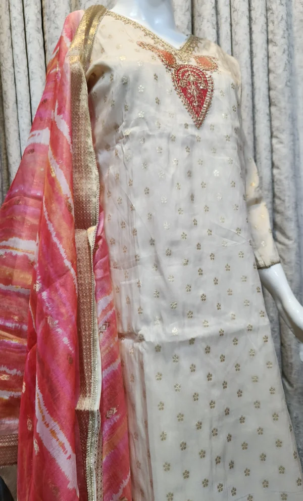 Blush Ivory Bandhej Kurta Set - Image 4