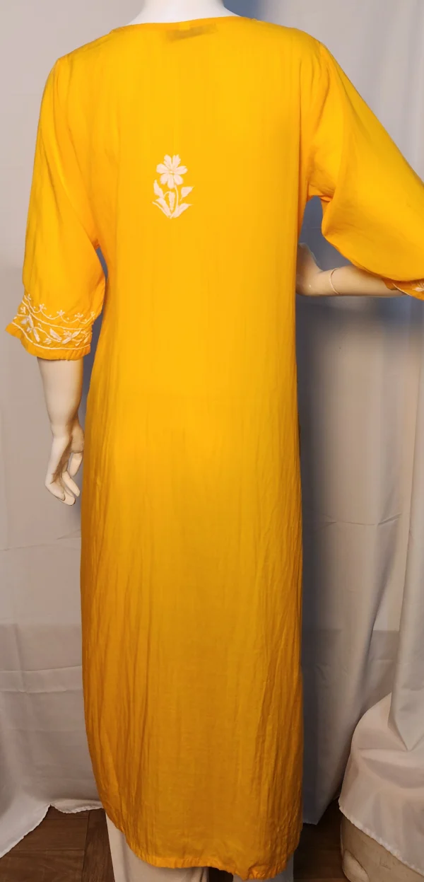 Kesar Noor Kurta Set - Image 4