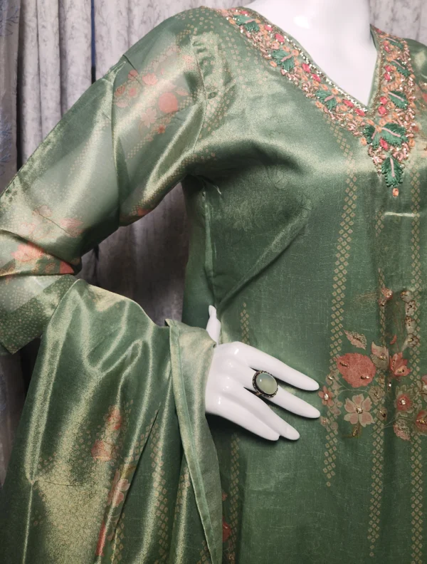 Taraana Green Kurta Set - Image 5