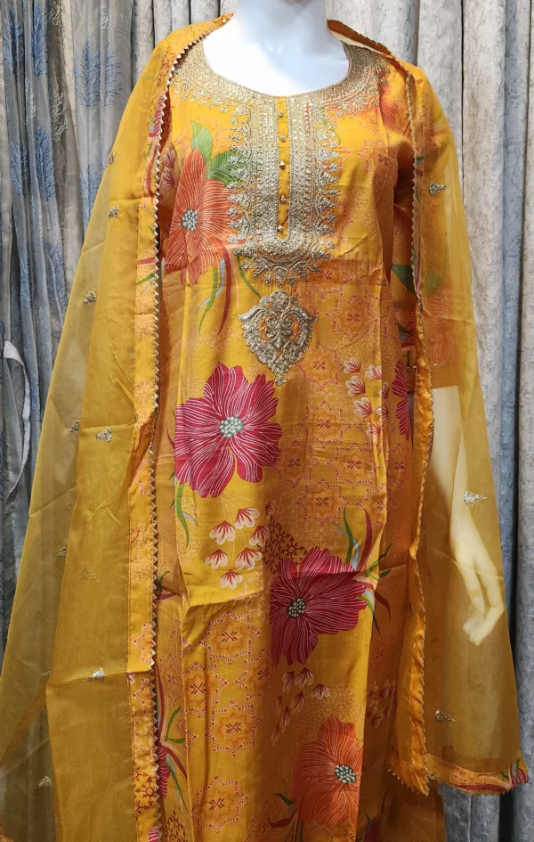 Sunlit Blossom Silk Kurta Set - Image 5