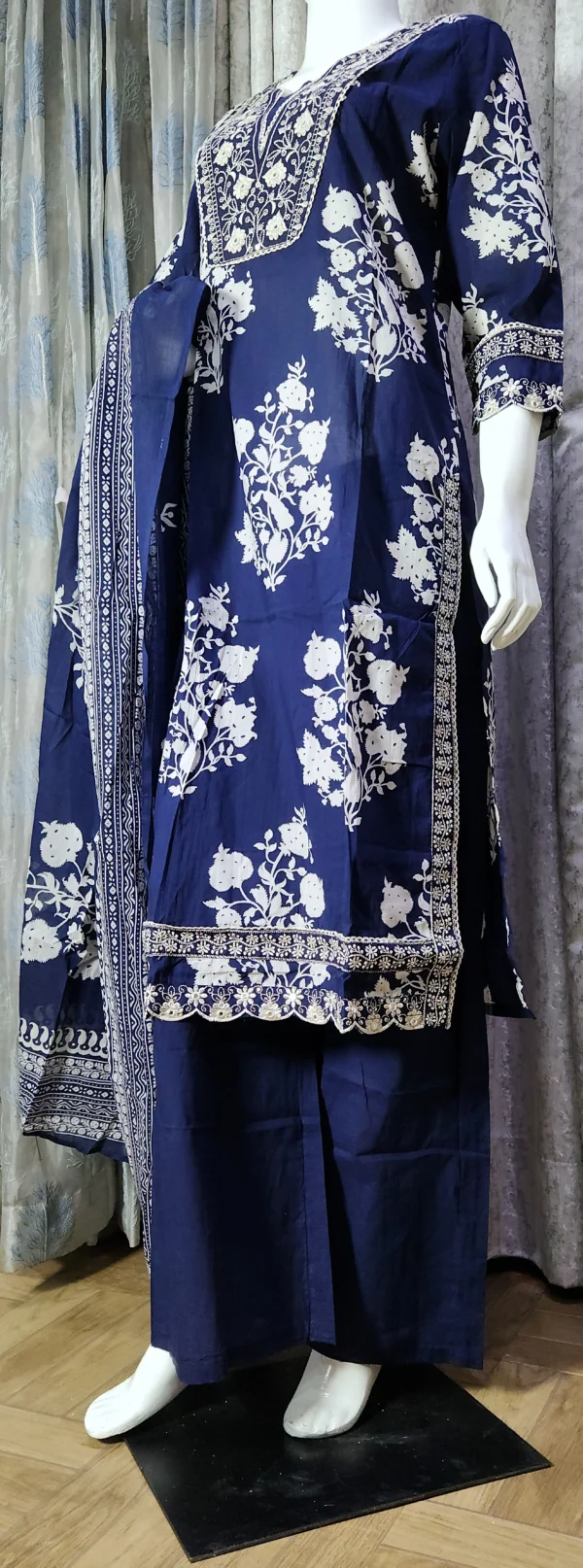 Neelkamal Anarkali Set - Image 5