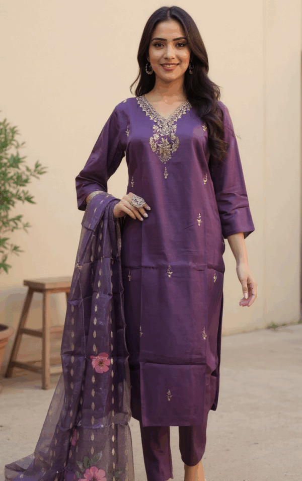 Riwaaya Plum Kurta Set