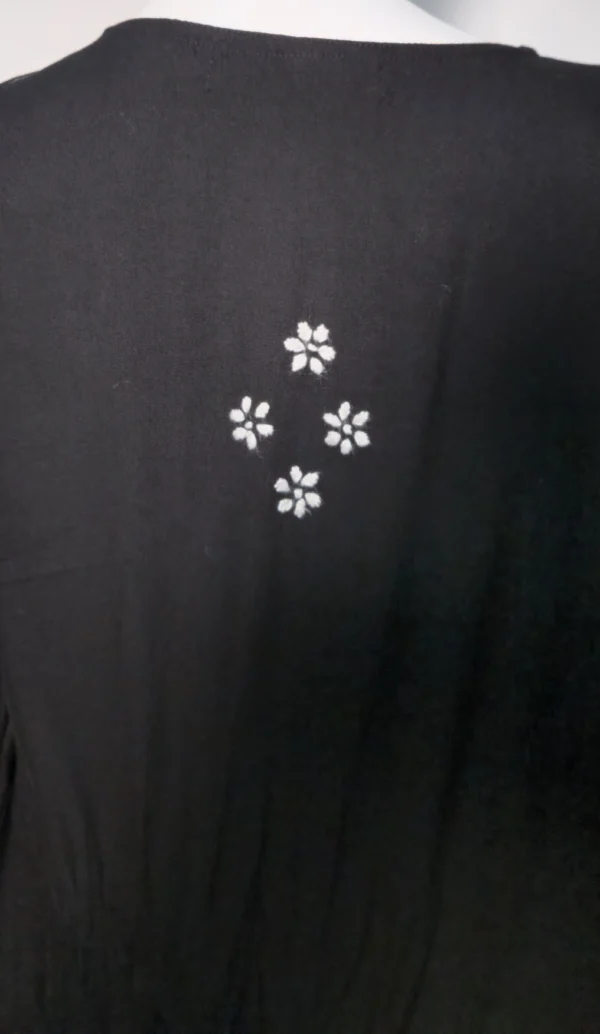 Noor-E-Kaala Chikankari Long Kurta - Image 6