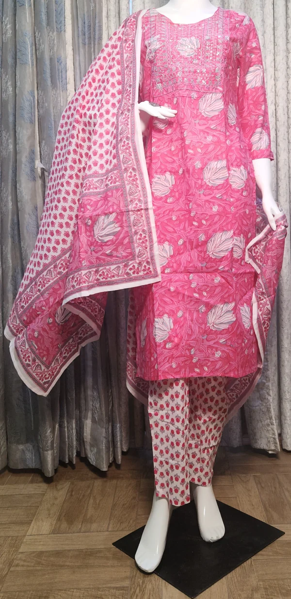 Meher Pink Floral Kurta Set - Image 6