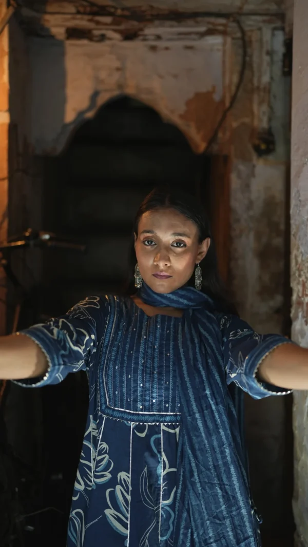Neelara kurta set - Image 7