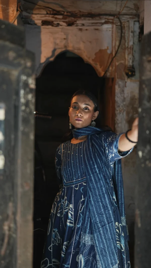 Neelara kurta set - Image 9