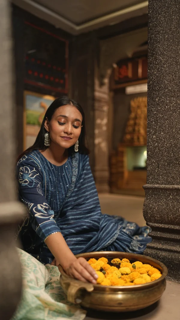 Neelara kurta set - Image 3