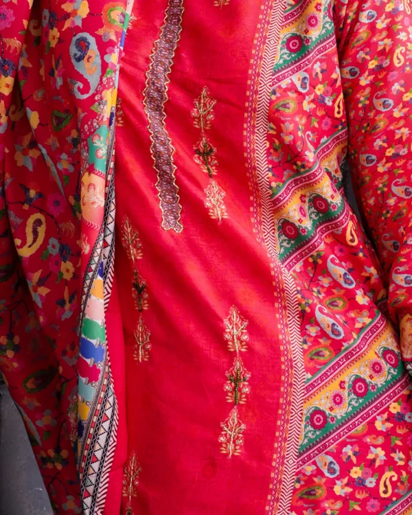 Meher Gulabi Kurta Set - Image 2