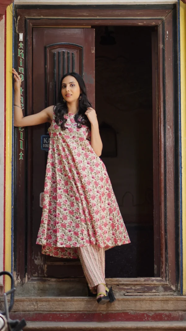 Gulbahar Kurta set - Image 10