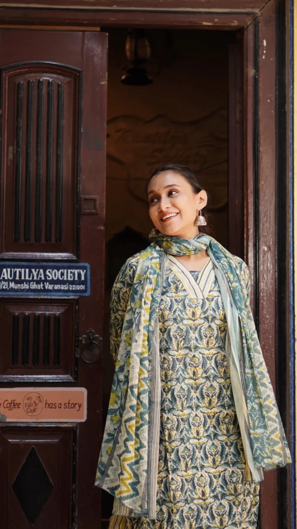 Kaavya Kurta set - Image 3